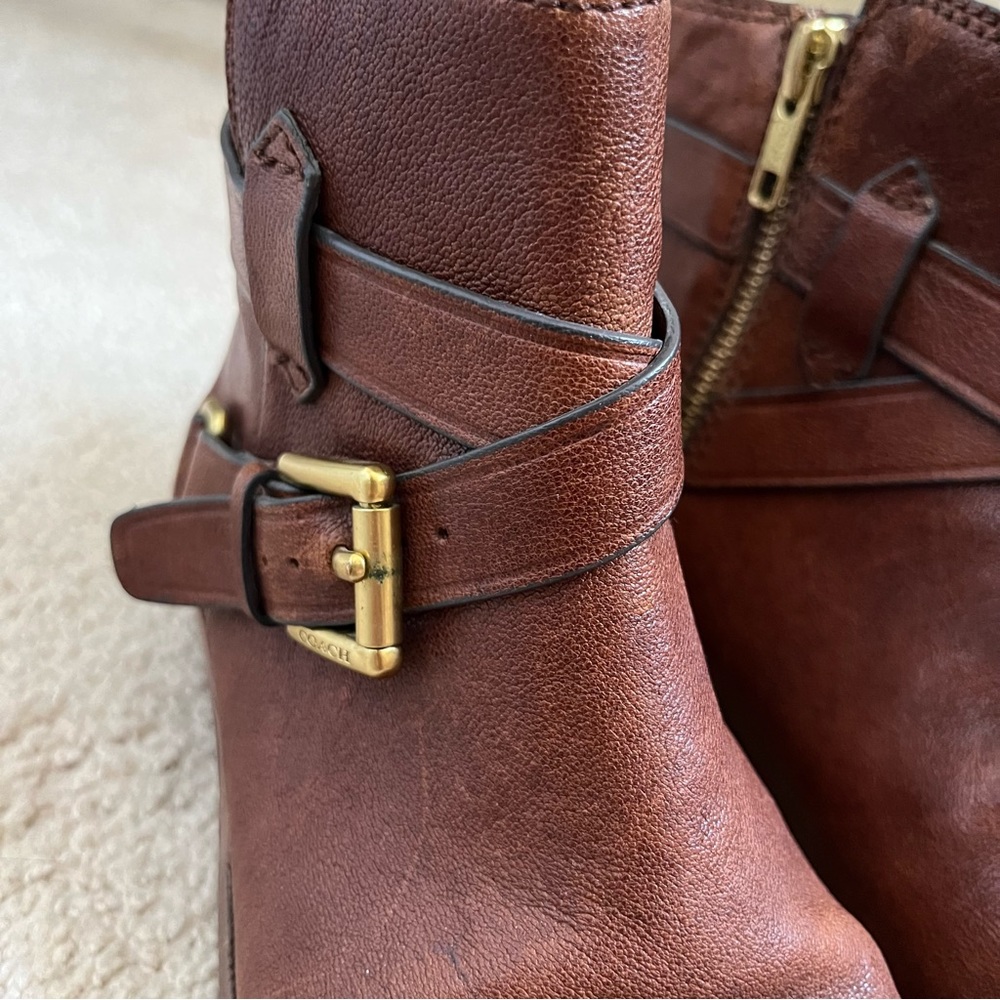 Coach Leoda Dark Ginger Distressed Brown Leather Bootie Ankle Boots Buckle 5.5 - Picture 4 of 14